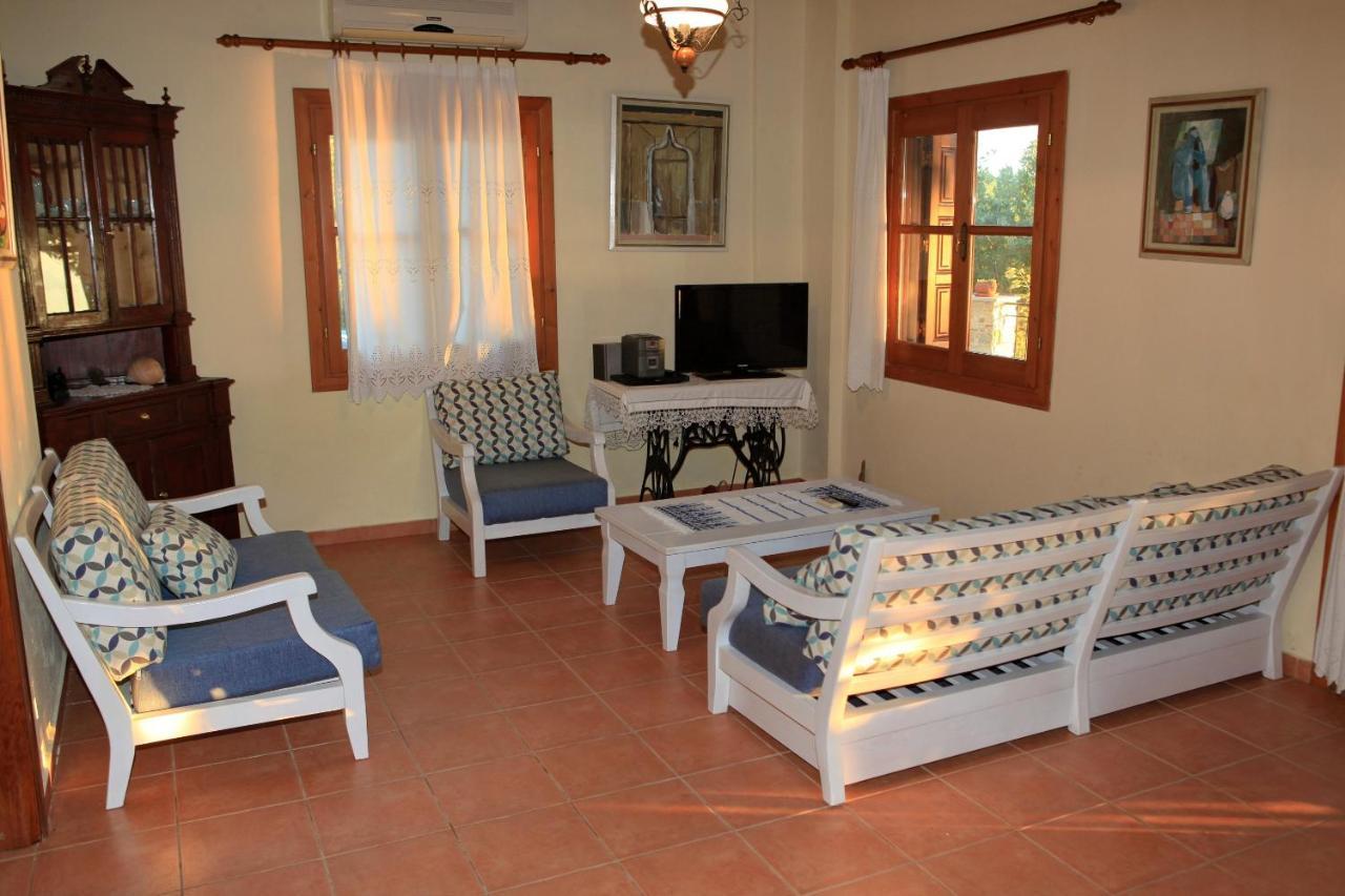 Villa Maria O Skopelos Town Exterior photo